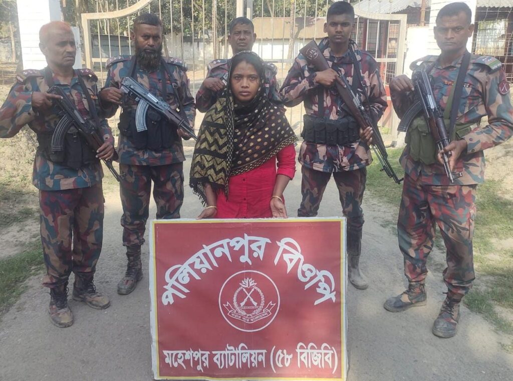 মহেশপুর সীমান্তে ভারতীয় নাগরিকসহ আটক ৭