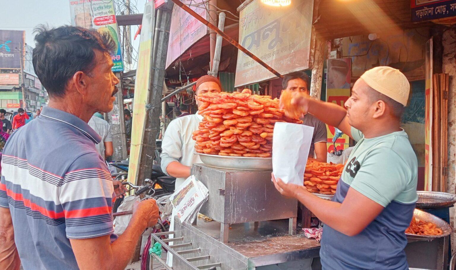 রমজানে শাহী জিলাপি বিক্রি জমজমাট