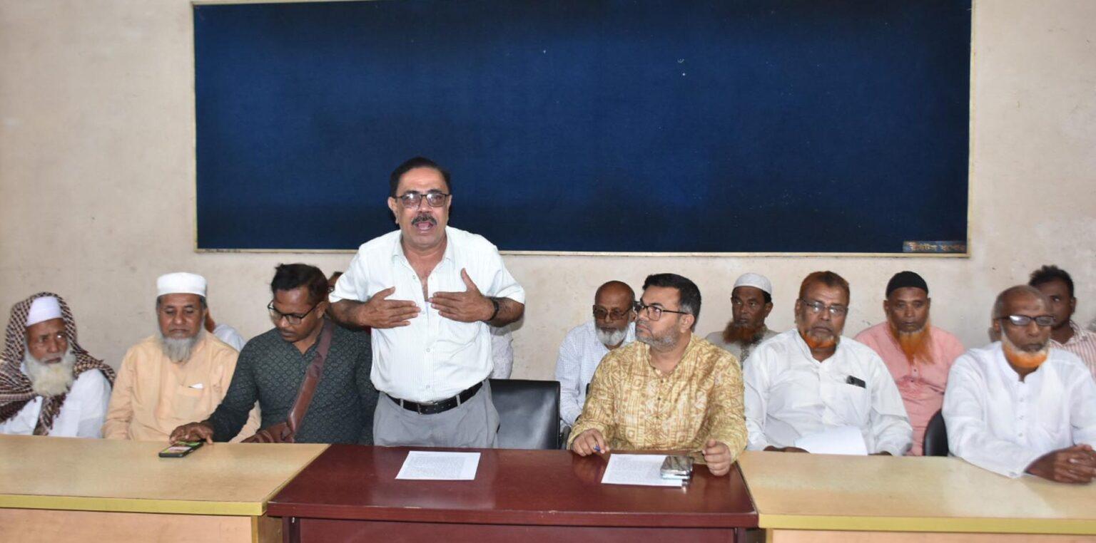 পদ হারিয়ে সংবাদ সম্মেলনে কাঁদলেন বিএনপি নেতা