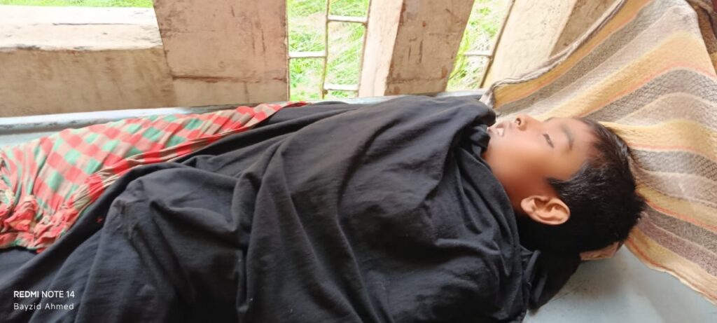 শার্শায় মাটি বহনকারী ট্রাক্টর চাপায় ছাত্র নিহত