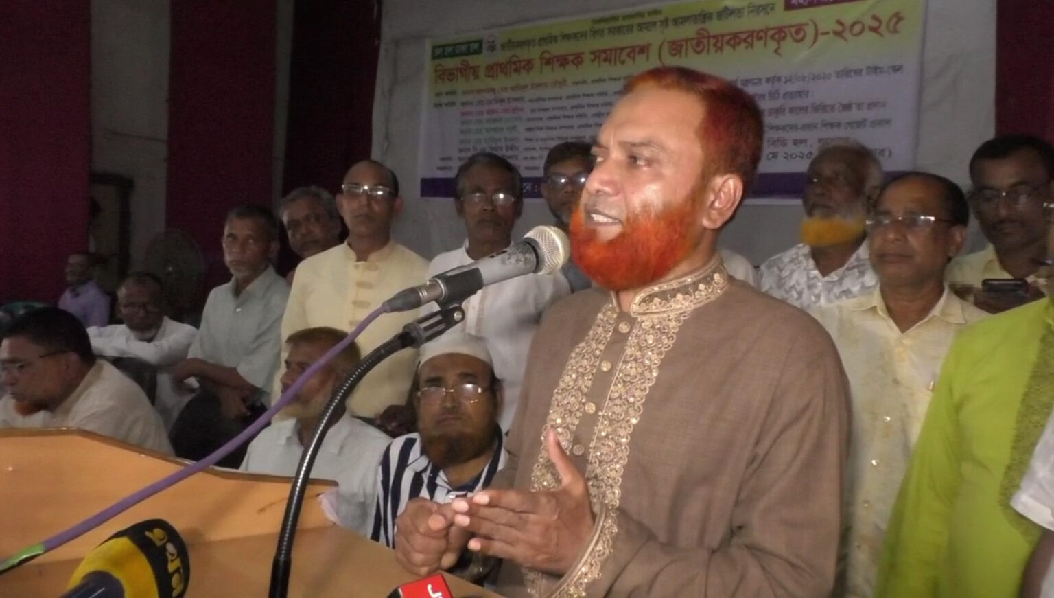 প্রাথমিক শিক্ষকদের ২৩ জুন থেকে আমরণ অনশনে যাওয়ার হুশিয়ারি