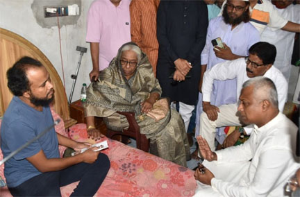 জুলাই আন্দোলনে গুলিবিদ্ধ যশোরের এনামের চিকিৎসার দায়িত্ব নিলেন তারেক রহমান