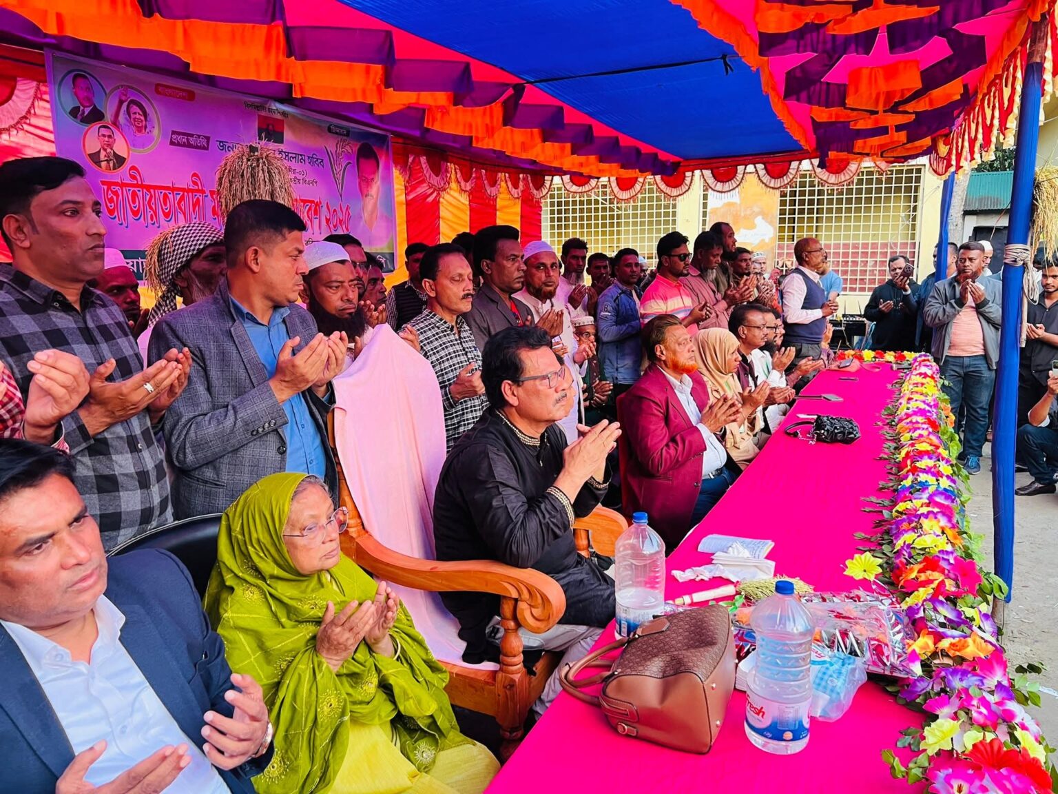 যুগীপুকুরে মহিলা দলের সমাবেশ অনুষ্ঠিত