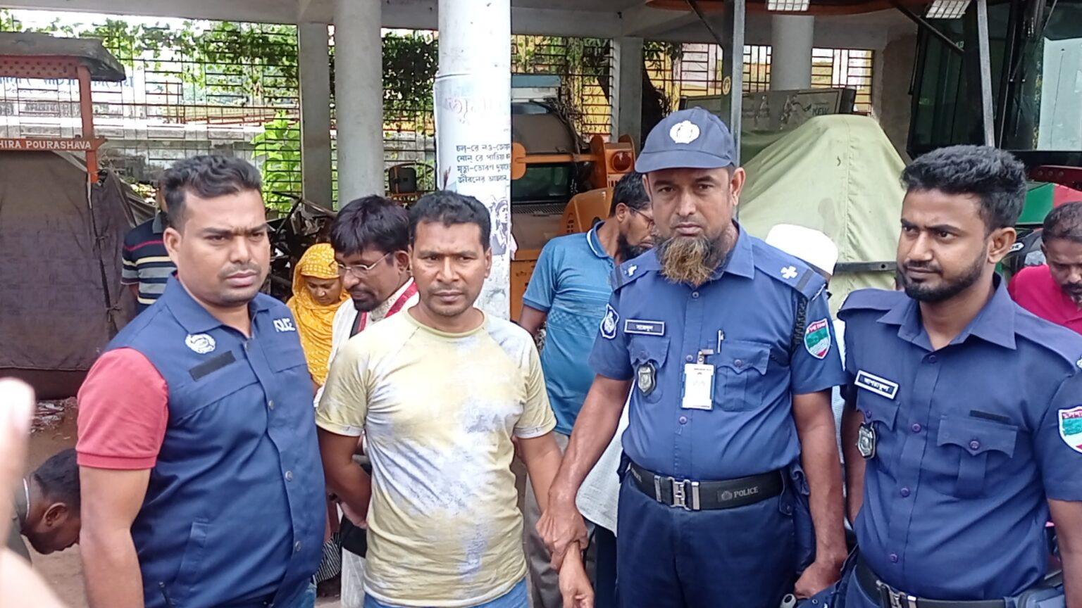 সাতক্ষীরায় দুর্গন্ধযুক্ত মাংস বিক্রি : জরিমানা ও কারাদণ্ড