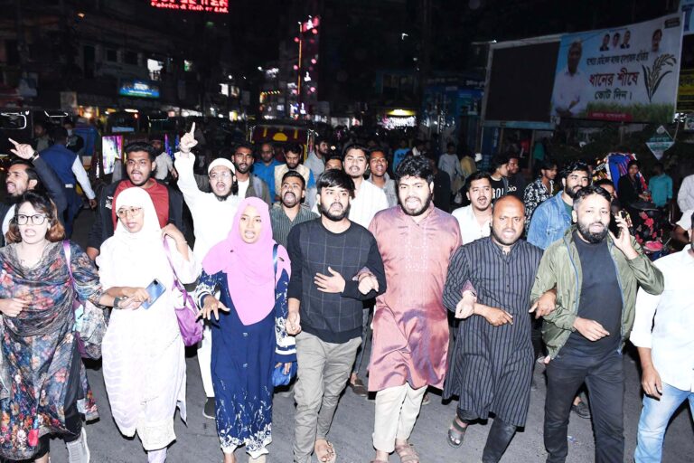 শেখ হাসিনার মৃত্যুদণ্ডের রায় : যশোরের বৈষম্য বিরোধী ছাত্র আন্দোলনের নেতাদের দাবি রায় দ্রুত কার্যকর হোক