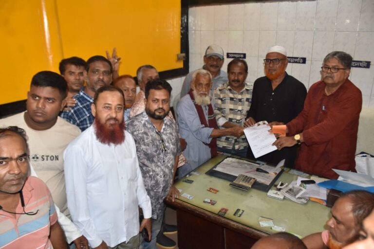 যশোর জেলা ট্রাক শ্রমিক ইউনিয়ন নির্বাচন মনোনয়নপত্র জমা দিল দুই পরিষদ