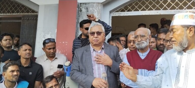 নিতাই রায় চৌধুরীর মনোনয়ন বাতিল দাবিতে সড়ক অবরোধ