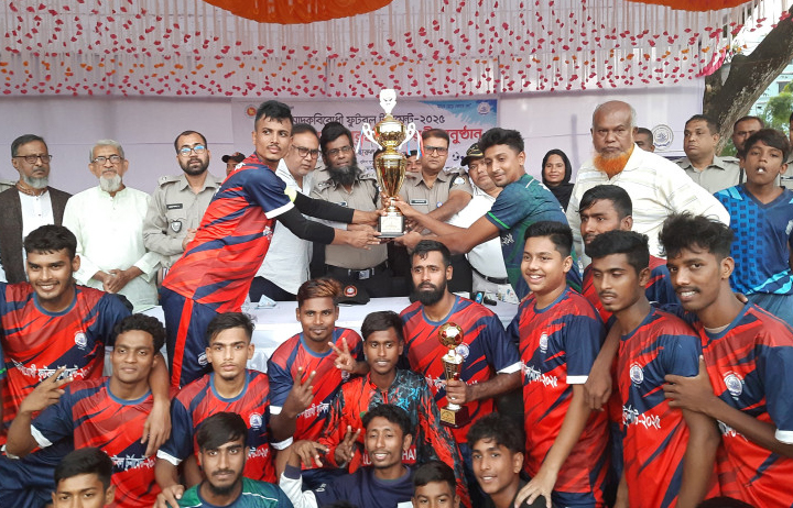 যশোরে মাদকবিরোধী ফুটবল টুর্নামেন্টের ফাইনাল খেলা অনুষ্ঠিত