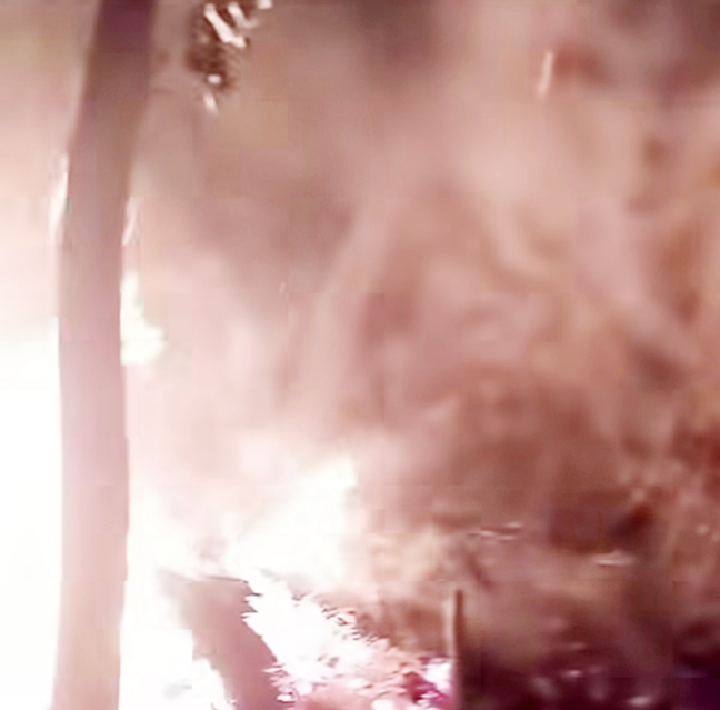 জীবননগরে রাতের আঁধারে ধানের গাদায় দুর্বৃত্তের আগুন