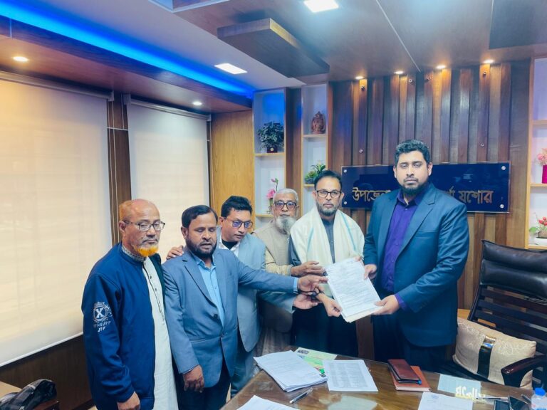 যশোর-১ আসনে ধানের শীষের প্রার্থী লিটনের মনোনয়ন জমা