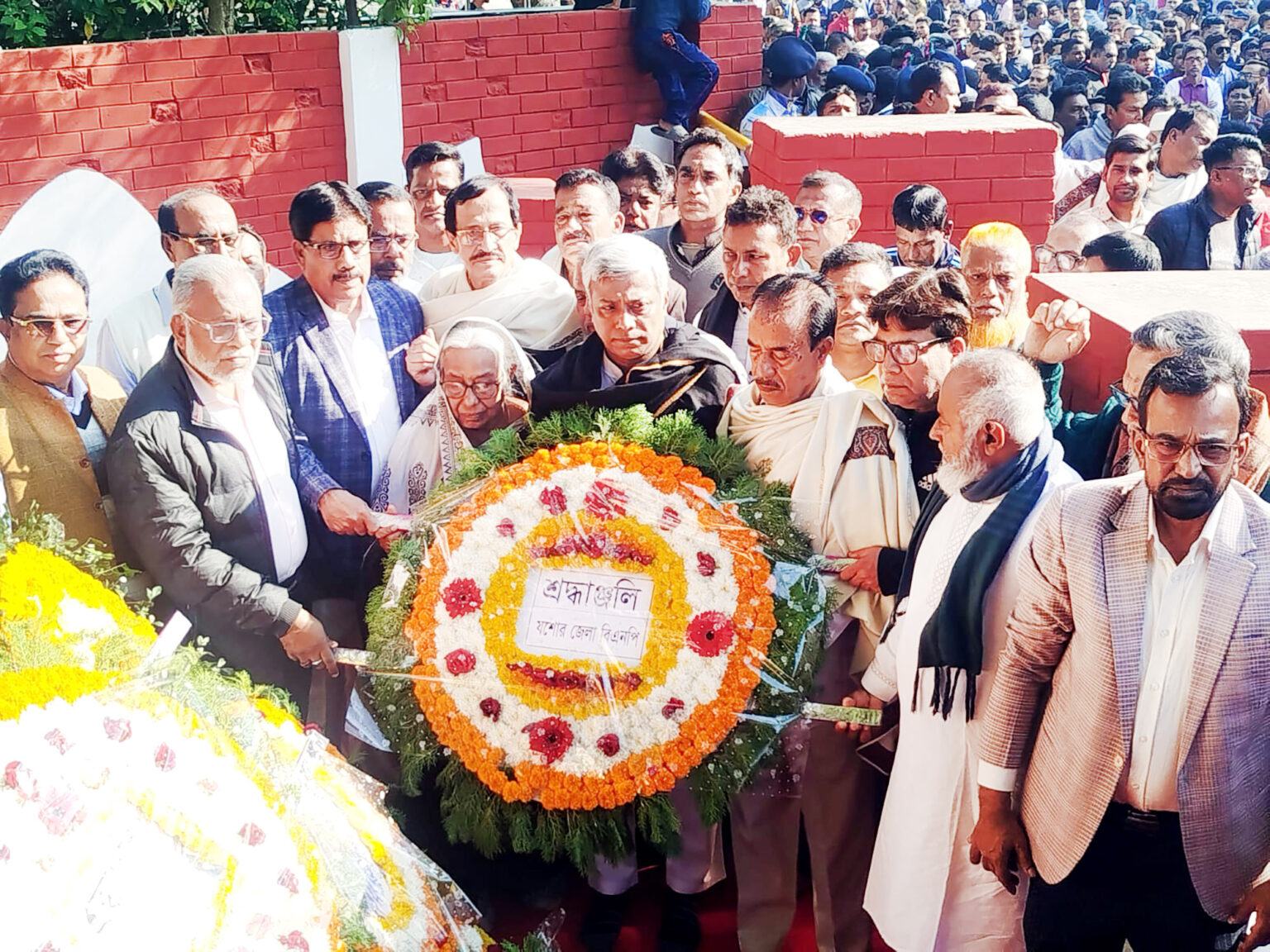 শহীদ বুদ্ধিজীবী দিবস গভীর শ্রদ্ধায় যশোরে জাতির শ্রেষ্ঠ সন্তানদের স্মরণ