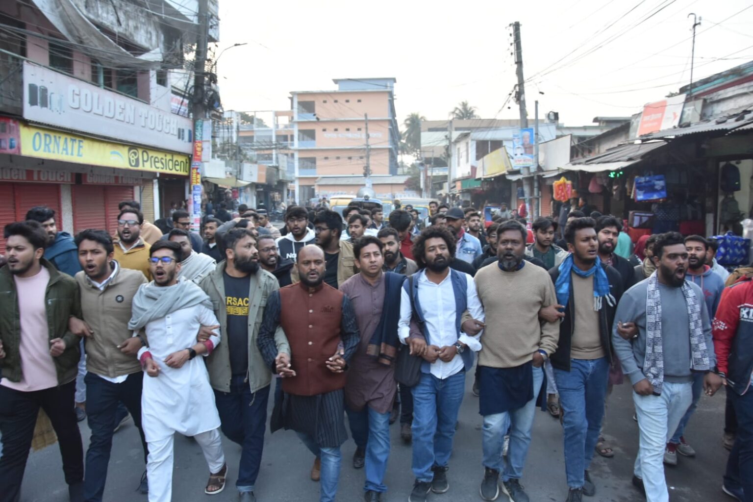 হাদীর ওপর হামলার প্রতিবাদে যশোরে বিক্ষোভ মিছিল ও সমাবেশ