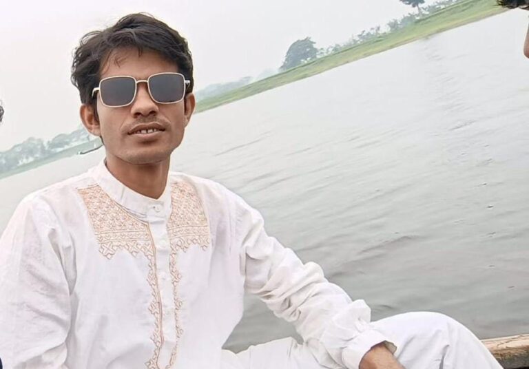 নেশা থেকে ফেরাতে গিয়ে নিজ কোদালের আঘাতে ছেলেকে হারালেন পিতা