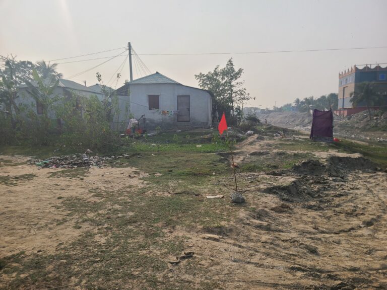 ডুমুরিয়ায় আশ্রায়ন প্রকল্পে বসবাসকারীরা উচ্ছেদ আতংকে