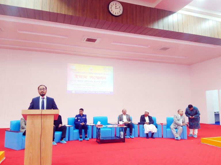 গণভোট সফল করতে যশোরে ইমাম সম্মেলন