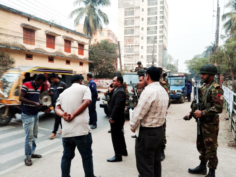 যশোর সদরে আচরণবিধি লঙ্ঘনের দায়ে বিএনপি ও জামায়াতের প্রার্থীকে জরিমানা