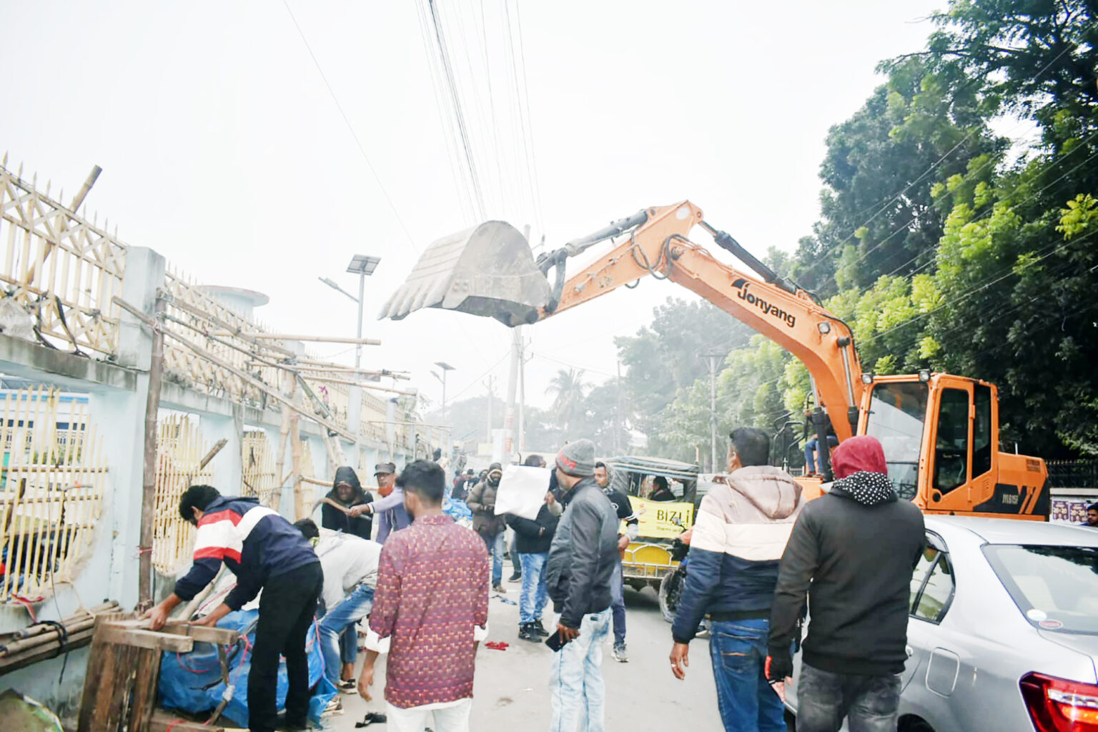 যশোর পৌরসভার উচ্ছেদ অভিযান