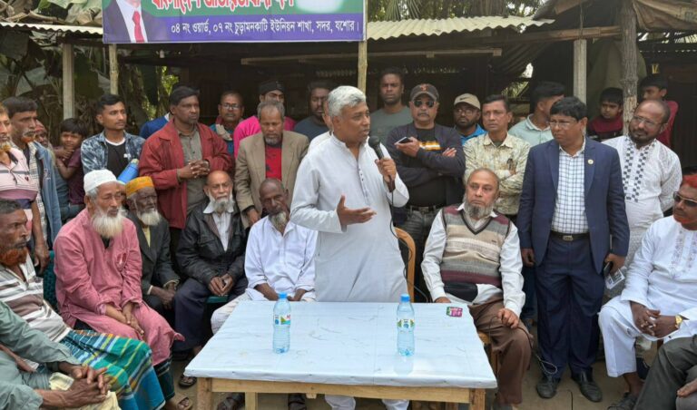 রাজনীতি মানে সেবক হিসেবে মানুষের পাশে থাকা : অমিত