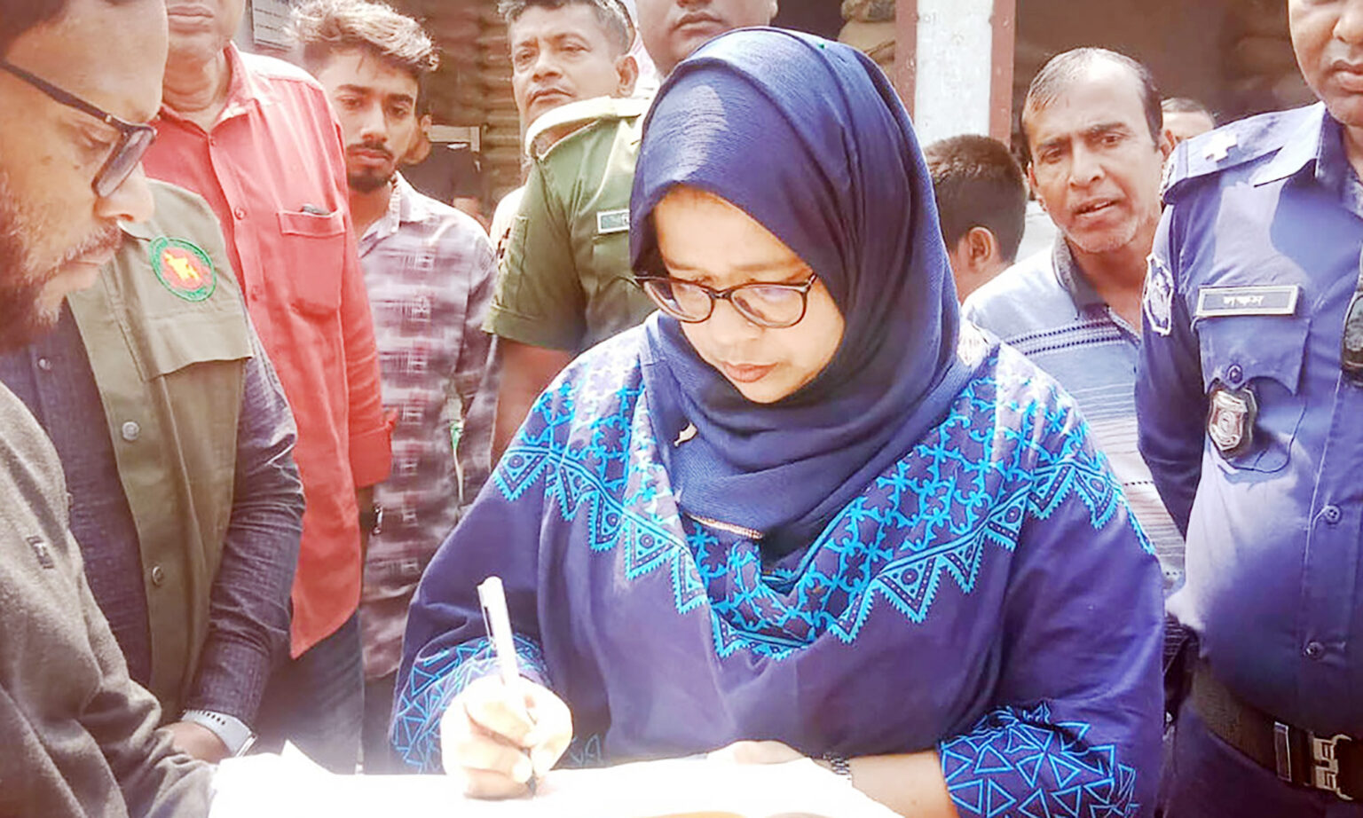 কেশবপুরে পচা মাংস বিক্রি : ব্যবসায়ীকে জরিমানা