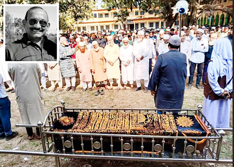 কোটচাঁদপুরের প্রথম উপজেলা চেয়ারম্যান সরদার আলী আহমদের জানাজায় মানুষের ঢল