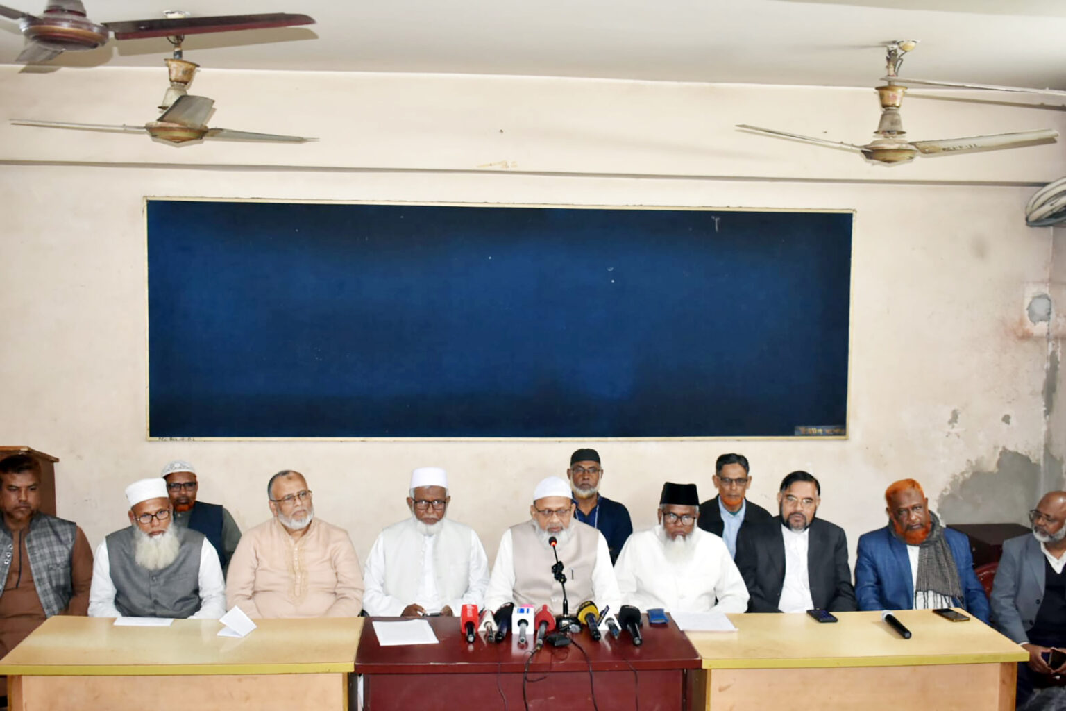 যশোরে বিজয়ী জামায়াত নেতাকর্মীদের ওপর হামলার অভিযোগে সংবাদ সম্মেলন