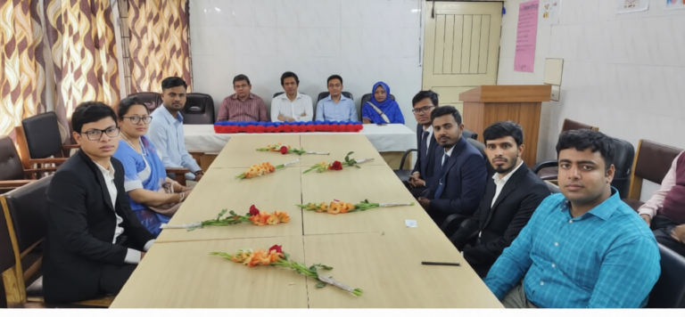 পাইকগাছা স্বাস্থ্য কমপ্লেক্সে একসাথে যোগ দিলেন ৮ জন ডাক্তারের