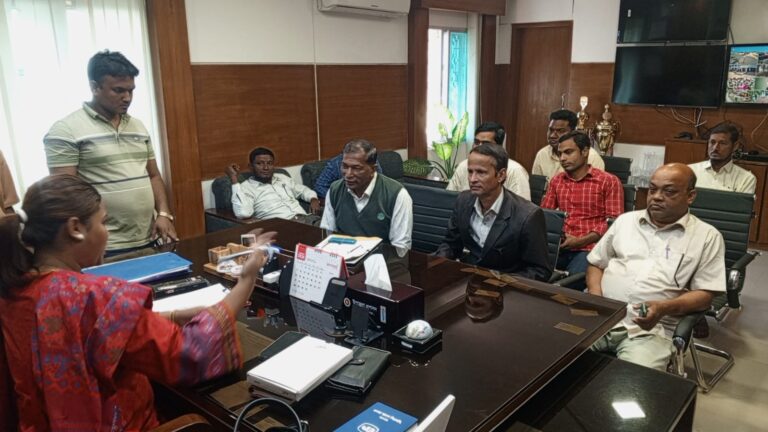 গঙ্গানন্দপুর মাধ্যমিক বিদ্যালয়ের শতকোটি টাকার সম্পত্তি বেদখল : উচ্ছেদের হুঁশিয়ারি ইউএনও’র