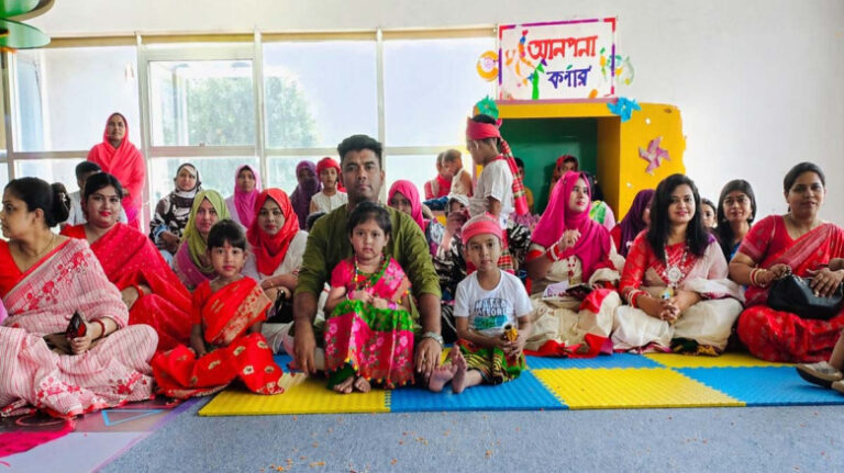 পিঠা উৎসব, সাংস্কৃতিক পরিবেশনা ও র‌্যাম্প শোতে উৎসবমুখর স্কুল প্রাঙ্গণ