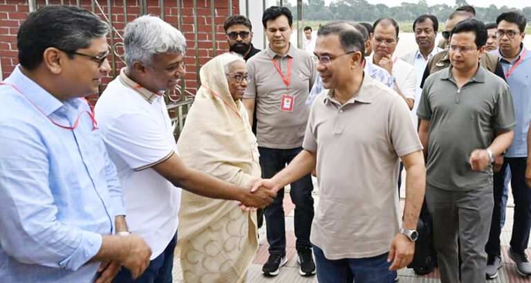 যশোরে প্রধানমন্ত্রীকে স্বাগত জানালেন অনিন্দ্য ইসলাম অমিত