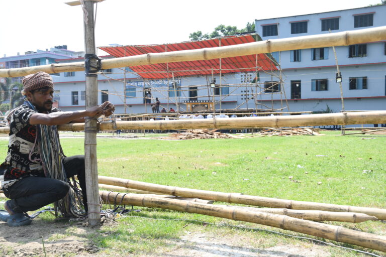 প্রধানমন্ত্রীর আগমন মাঠ পরিদর্শনে নেতৃবৃন্দ