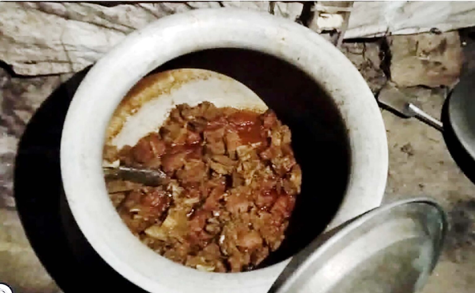 শ্যামনগরে রান্না করা হরিণের মাংস উদ্ধার