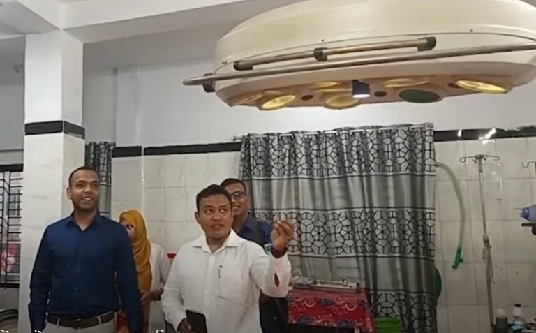 সিজার করা হয় ইজিবাইকের লাইটে : সিলগালা, জরিমানা