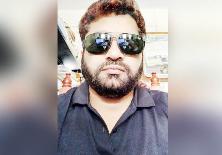 বদলির পরও একই কর্মস্থলে তালা ইউএনও’র নাজির মনিরুজ্জামান