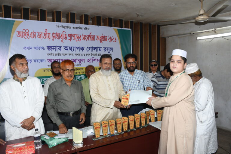 মেধাবী শিক্ষার্থীরাই জাতির ভবিষ্যত : এমপি গোলাম রসুল 