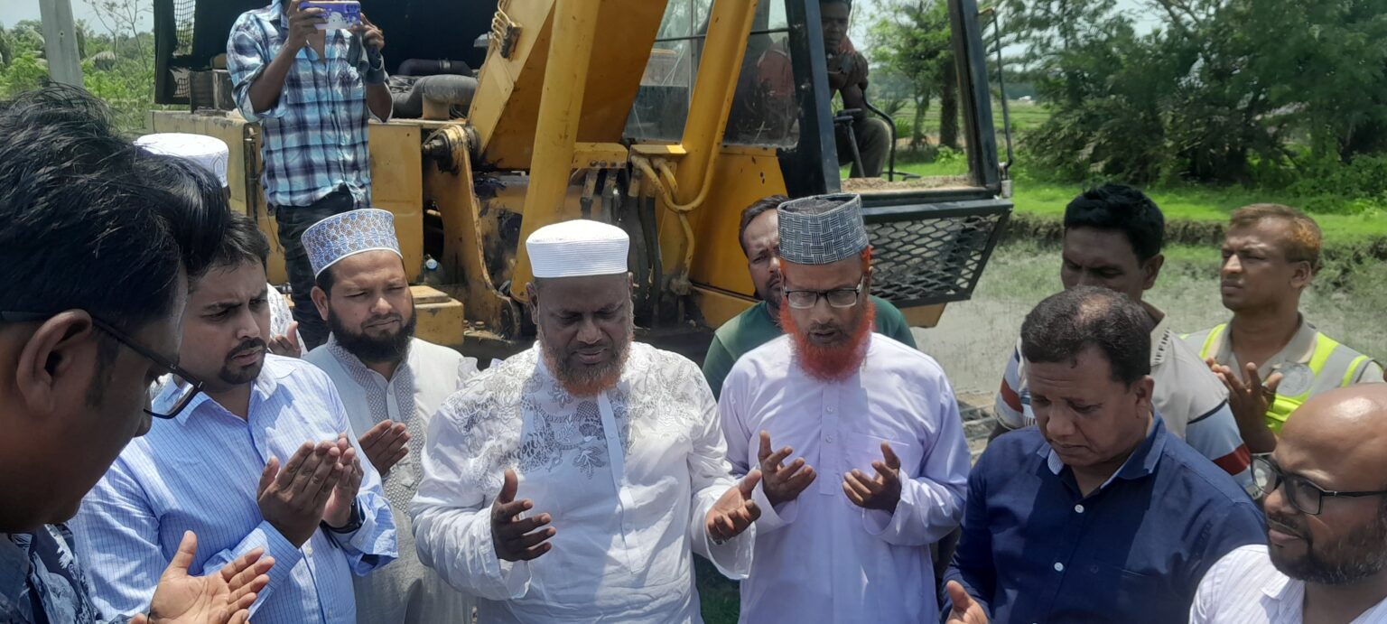 কপিলমুনির হরিঢালীতে শিখির খাল পুনঃখনন কাজ উদ্বোধন