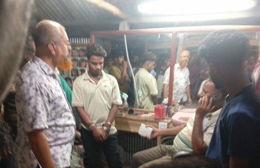 তালায় ইয়াবাসহ যুবক আটক