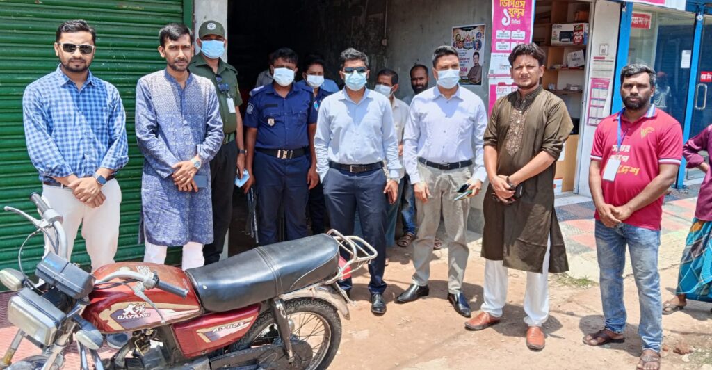রাজারহাট চামড়ার হাঁট ও যশোর টার্মিনালে ভ্রাম্যমাণ আদালতের অভিযান