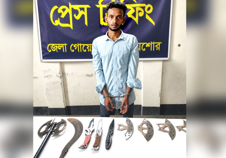 অস্ত্রসহ শীর্ষ সন্ত্রাসী রাহাত হোসেন গ্রেপ্তার