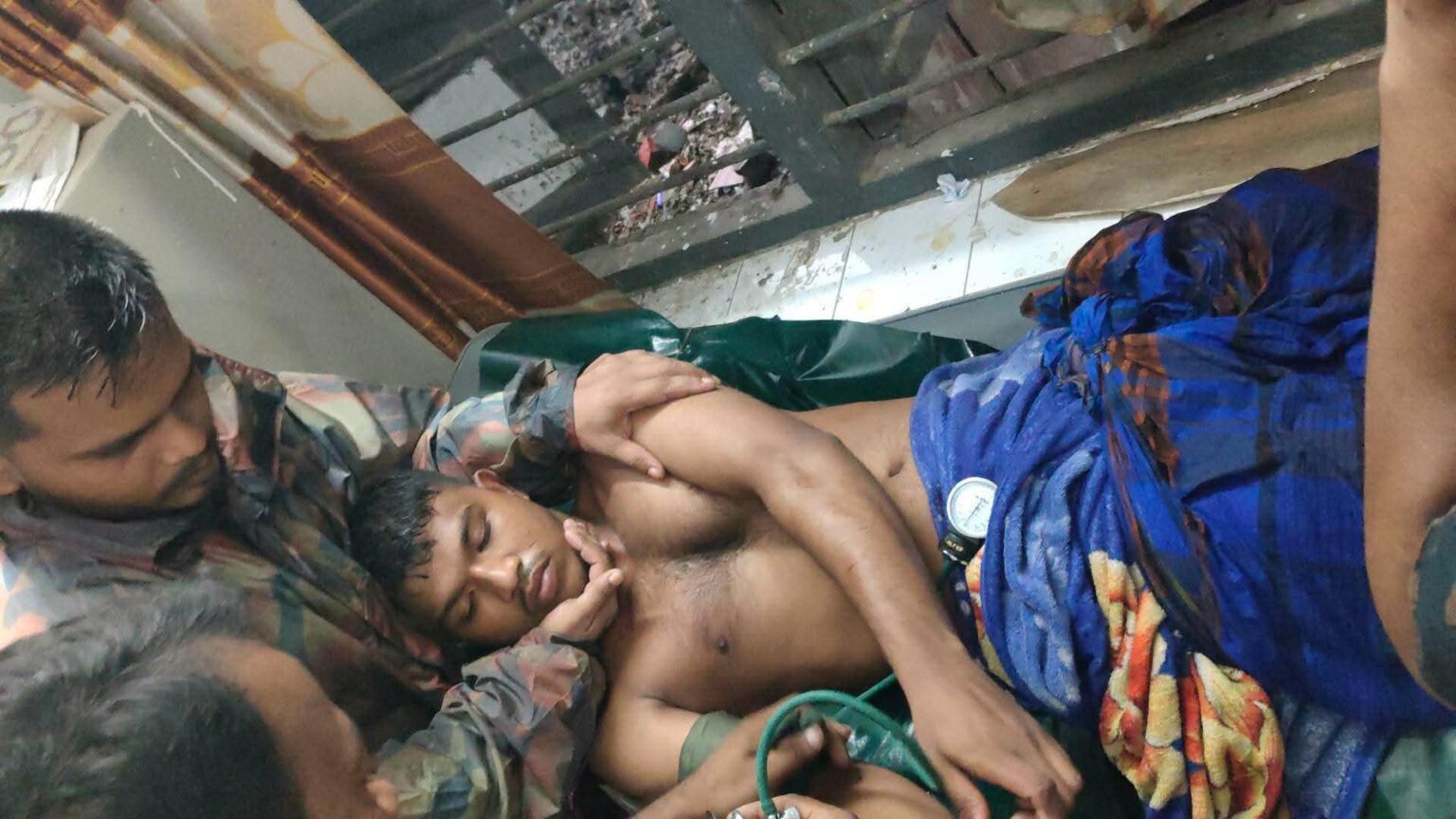 শার্শা সীমান্তে দায়িত্বরত অবস্থায় বজ্রপাতে দুই বিজিবি সদস্য আহত