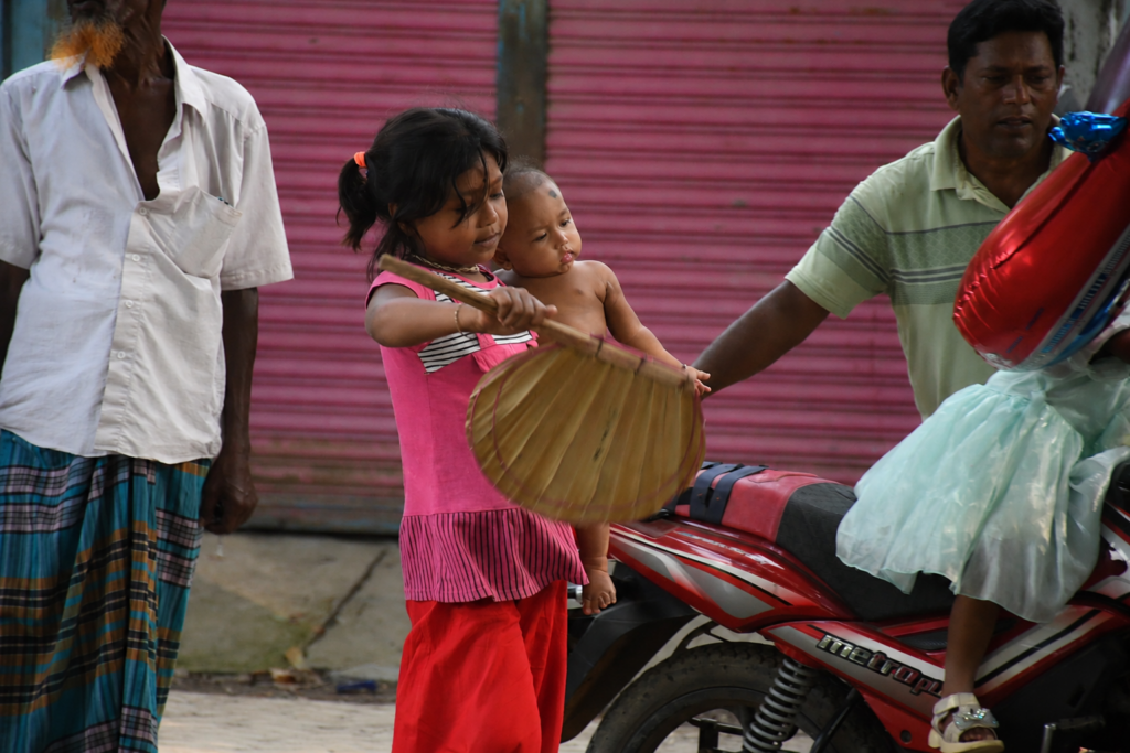 তাপপ্রবাহ : দুর্বিসহ জনজীবন 