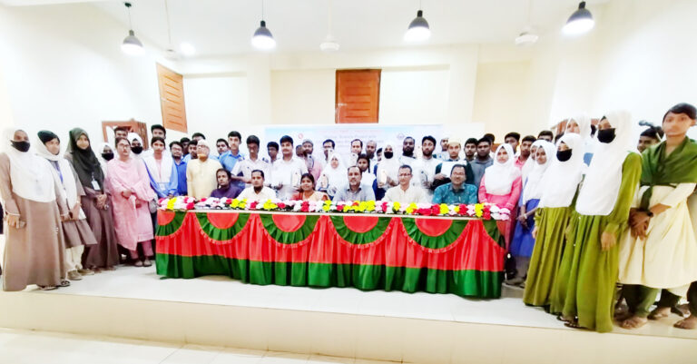 কোটচাঁদপুরে শিক্ষার্থীদের উদ্ভাবনী বিজ্ঞান প্রকল্প প্রদর্শনী অনুষ্ঠিত