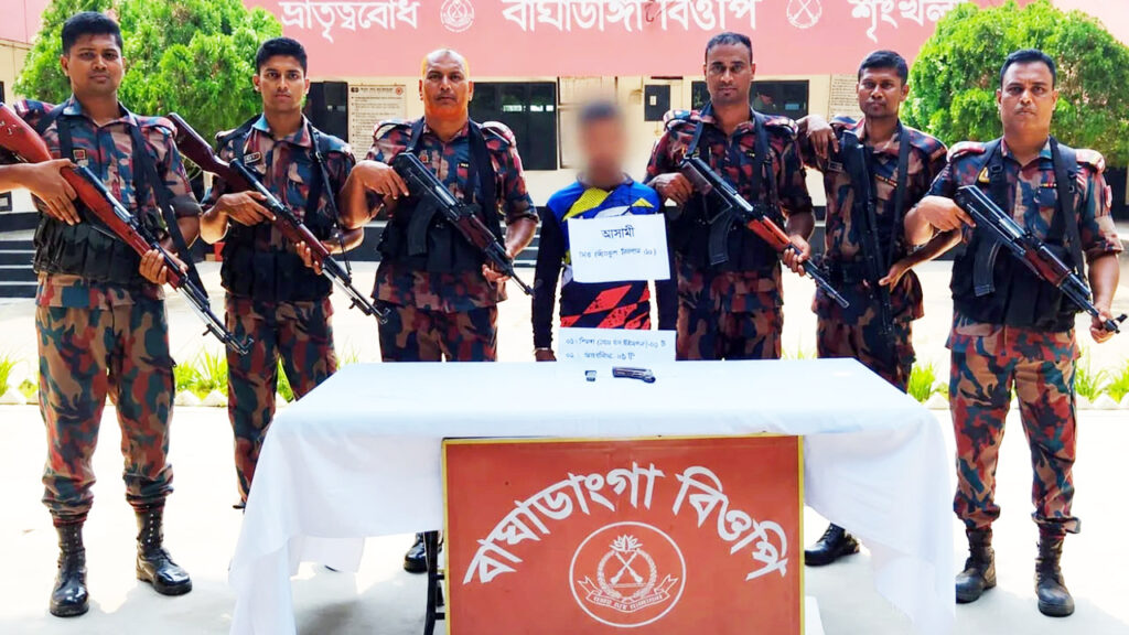 মহেশপুরে বিদেশি পিস্তলসহ এক ব্যক্তি আটক