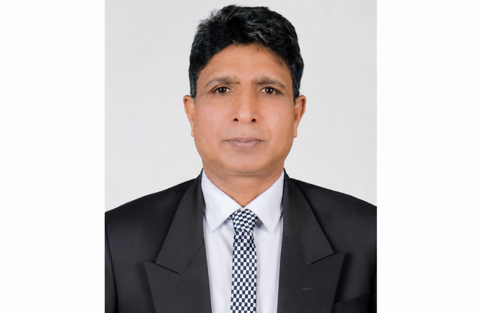 উপজেলা শিক্ষা কর্মকর্তার দফতরে এমএসটিপি স্কুল ও কলেজ অধ্যক্ষের বিরুদ্ধে অভিযোগ