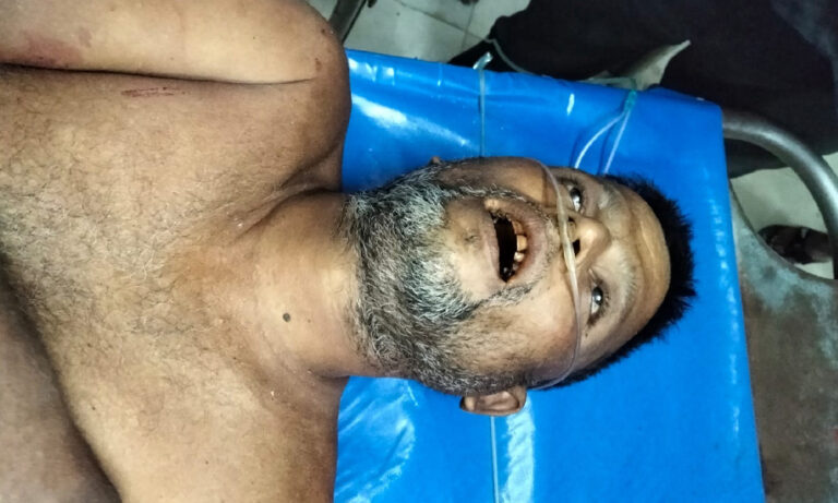 মনিরামপুরে নাতনিকে উত্যক্তের প্রতিবাদ করায় নানাকে কুপিয়ে হত্যা