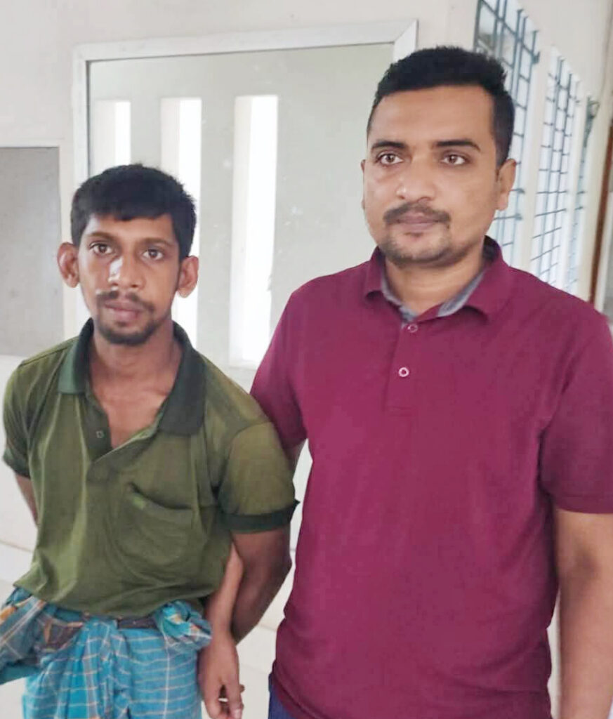 কোটচাঁদপুরে পুলিশ ফাঁড়ি থেকে হাতকড়াসহ পালানো আসামি গ্রেফতার 