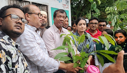 নড়াইলে শিক্ষার্থীদের মাঝে চারা বিতরণ নিপুণ রায় চৌধুরীর নড়াইলে শিক্ষার্থীদের মাঝে চারা বিতরণ নিপুণ রায় চৌধুরীর