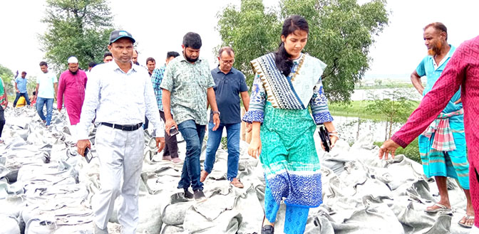 ডুমুরিয়ায় দুর্যোগ ও জলাবদ্ধতা নিরসনে প্রশাসনের নানা উদ্যোগ ডুমুরিয়ায় দুর্যোগ ও জলাবদ্ধতা নিরসনে প্রশাসনের নানা উদ্যোগ