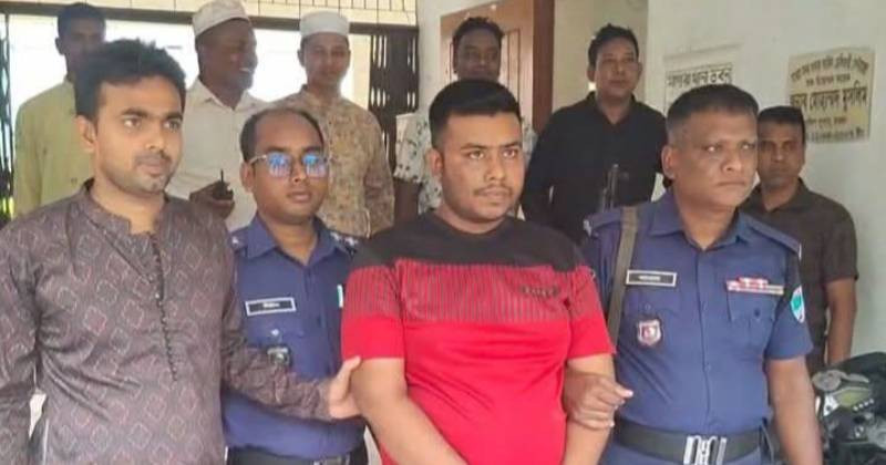 মাগুরায় অনলাইন জুয়া চক্রের এজেন্ট গ্রেফতার, কোটি কোটি টাকা লেনদেনের তথ্য মাগুরায় অনলাইন জুয়া চক্রের এজেন্ট গ্রেফতার, কোটি কোটি টাকা লেনদেনের তথ্য